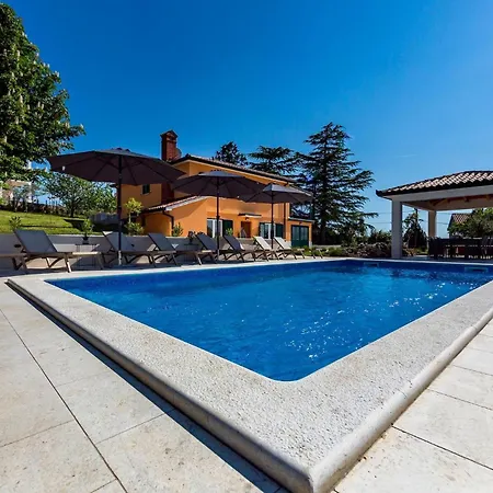 Prázdninový dům Calla Labin *