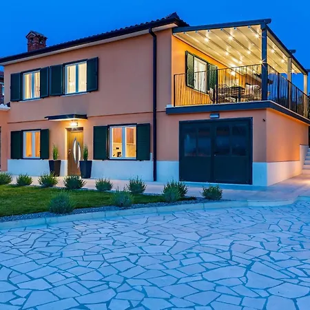 Semesterbostad Calla Labin