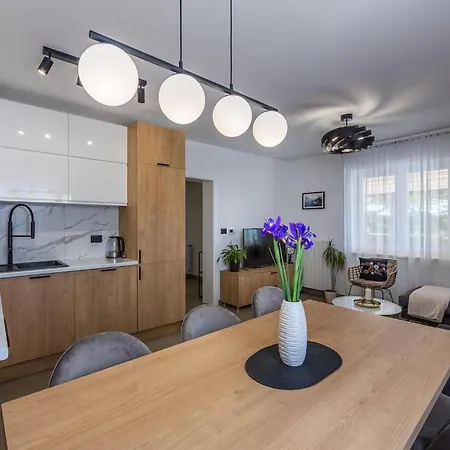 Calla Labin Semesterbostad