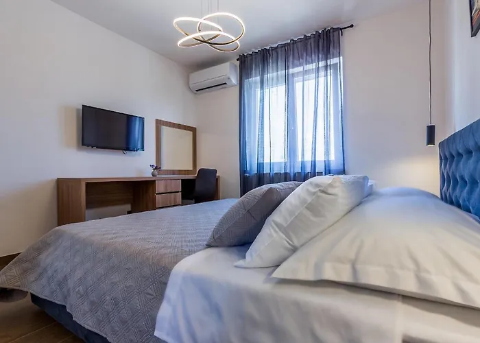 Calla Labin Vikendica *